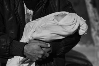 Gazze'de Üç Yıllık Çatışma: Kadınlar ve Kız Çocukları İçin İnsani Kriz Derinleşiyor