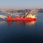 İstanbul Boğazı'nda Dev Geçiş: Boru Döşeme Gemisi Güvenle İlerledi
