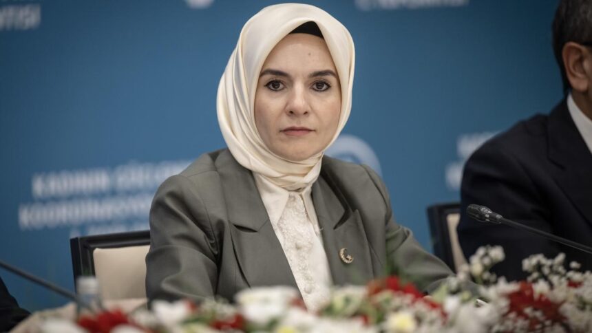 Bakan Göktaş'tan Ümit Özlale'ye Sert Tepki: İftira İddiasıyla İstifa Çağrısı