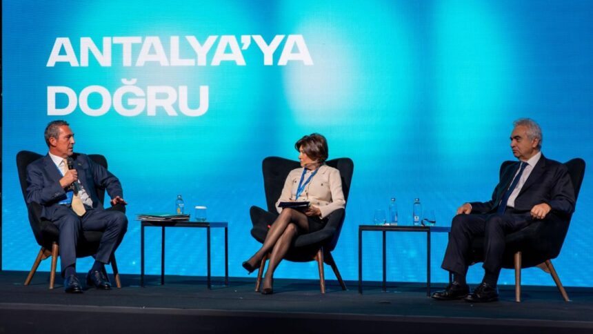 Ali Koç'tan Enerji Dönüşümü Vurgusu: Elektrifikasyon Rekabet Gücünü Artıracak