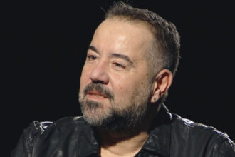 Ata Demirer'den Dolandırıcılık Uyarısı: Adımı Kullanarak Para İsteyenlere İnanmayın