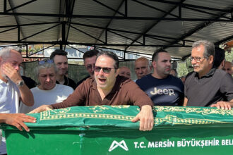 Atilla Taş'ın kızı Sezen Taş son yolculuğuna uğurlandı