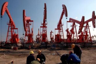 Hürmüz Boğazı'ndaki Gerilim Petrol Fiyatlarını Yukarı Taşıdı