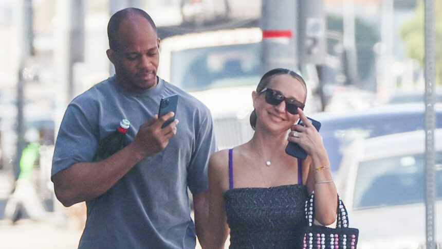Jennifer Meyer ve Geoff Ogunlesi'nin Düğününde Şaşırtan Nikah Memuru