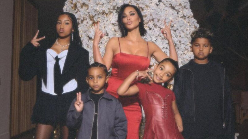 Kim Kardashian Dört Çocuğunun Bakımı İçin Çalışan Bakıcı Sayısını Açıkladı