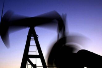 Küresel Piyasada Petrol Fiyatları Arz Artışıyla Geri Çekildi