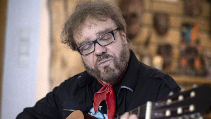 Müzik Dünyasında Bir Devir Kapandı: Attila Atasoy Sahnelere Veda Etti