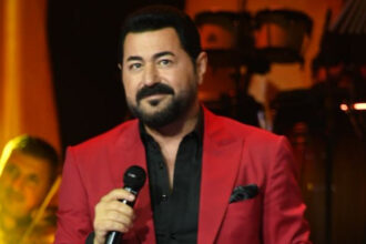 Serkan Kaya'dan Müzik Dünyasına Bakış: Oyuncuların Şarkıcılığa Soyunmasını Değerlendirdi