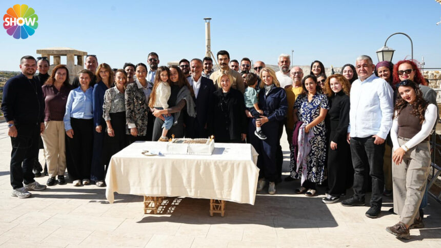 Sevdan Bir Ateş Setine Üst Düzey Ziyaret: Reyting Başarısı Kapadokya'da Kutlandı