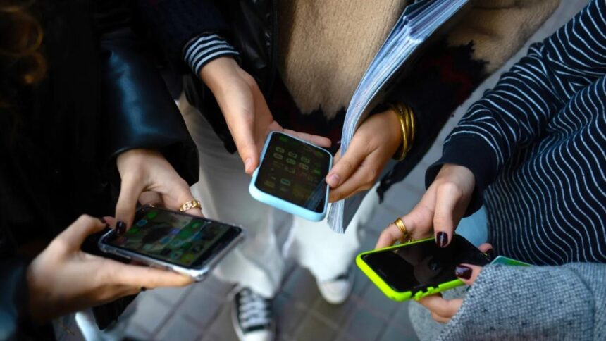 Sosyal Medya Kullanımında Yeni Dönem: 15 Yaş Altına Kısıtlama Geliyor