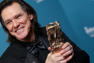Ünlü Oyuncu Jim Carrey ve Min Ah Dünyaevine Girdi