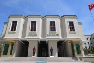 İçişleri Bakanlığı'ndan Kritik Karar: 5 Belediye Başkanı ve Başkan Vekili Görevden Uzaklaştırıldı