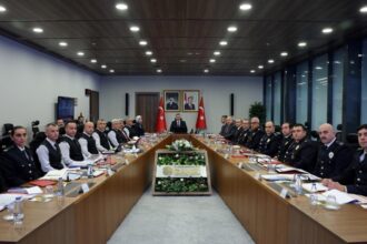 İçişleri Bakanlığı'nda Kritik Asayiş Zirvesi: Güvenlik Stratejileri Masaya Yatırıldı