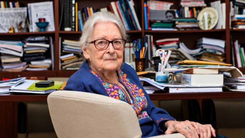 Türkiye Felsefe Dünyası Yasta: Prof. Dr. İoanna Kuçuradi Hayatını Kaybetti