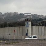 Haaretz'den Çarpıcı Rapor: İsrail Hapishanelerinde Filistinlilere Yönelik Sistematik İhlaller
