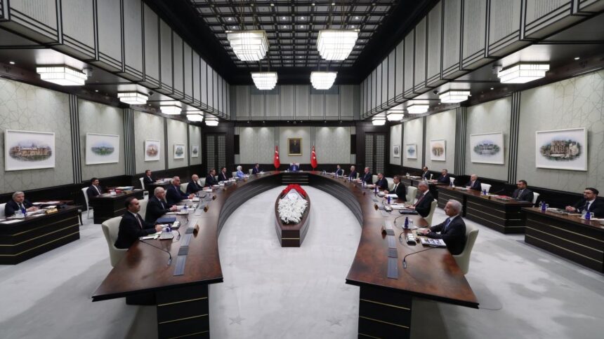 Cumhurbaşkanlığı Kabinesi Beştepe'de Toplandı: Gündemde Kritik Başlıklar Var
