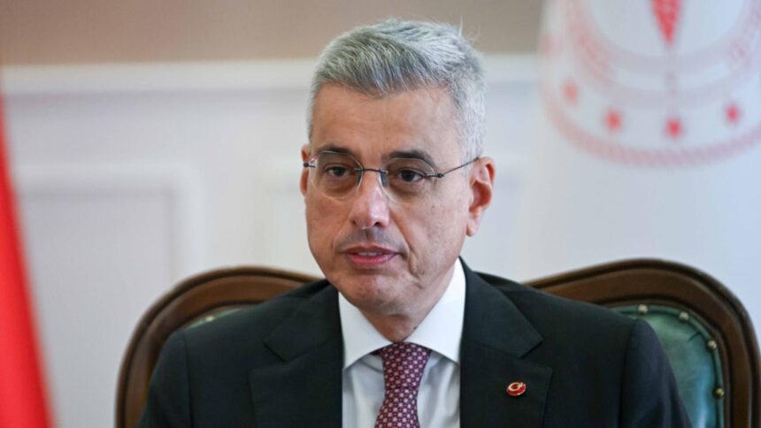 Bakan Memişoğlu'ndan Sigara Satışında Yaş Doğrulaması Açıklaması
