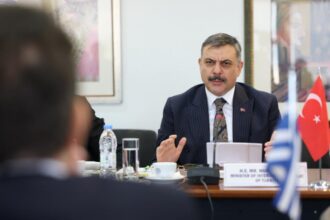 Bakan Çiftçi'den Atina'da Kritik Temas: FETÖ Mensuplarını İade Edin