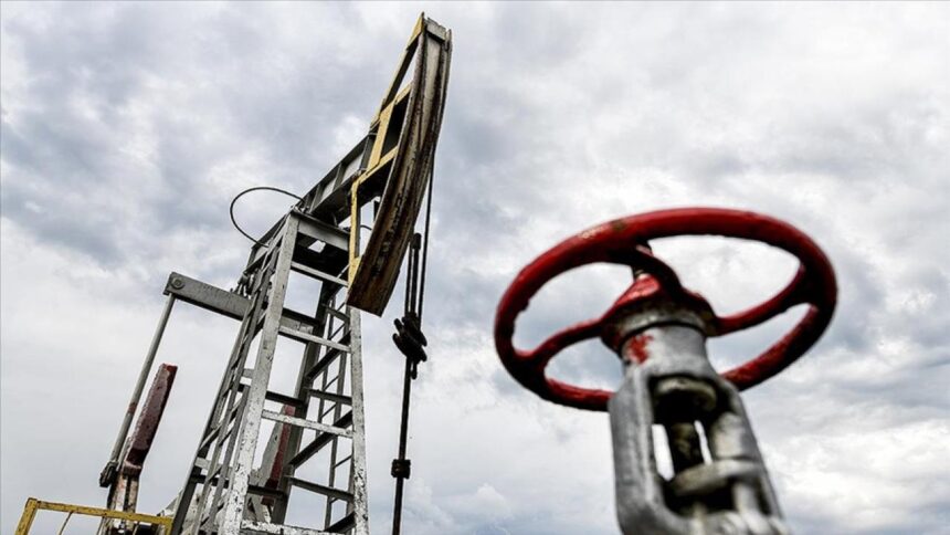 ABD Enerji Enformasyon İdaresi, Orta Doğu Kaynaklı Riskler Nedeniyle Petrol Fiyat Tahminlerini Yükseltti