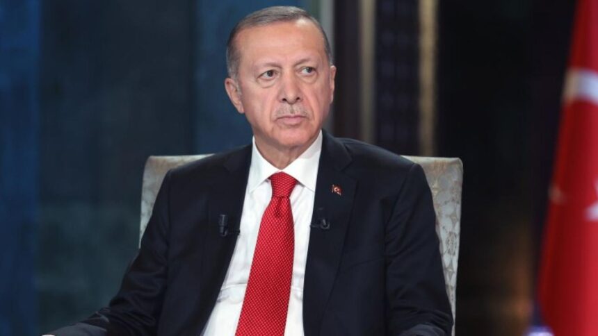 Cumhurbaşkanı Erdoğan'dan Recai Kutan'a Vefa: Vefatının İkinci Yılında Anıldı