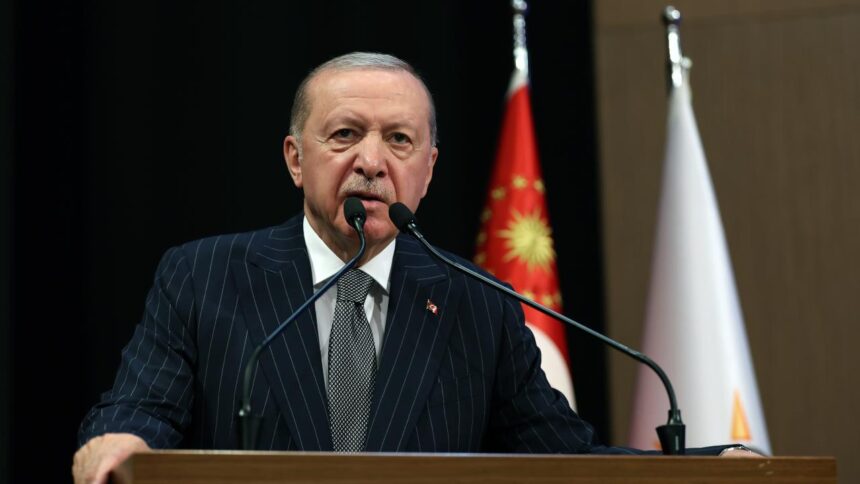 Cumhurbaşkanı Erdoğan'dan Hizmet Vurgusu: Millete Hizmetten El Çekmeyeceğiz