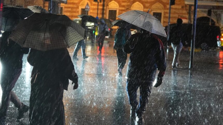 İstanbul'da Olumsuz Hava Koşulları Nedeniyle Eğitime Bir Gün Ara Verildi