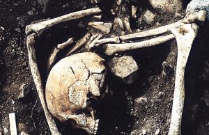 Letonya'daki Antik Mezarda Viking İzi: Şiddet Dolu Bir Geçmişin İzleri Sürülüyor