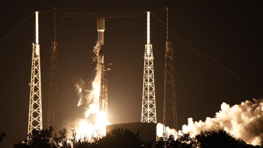 SpaceX'in Tarihi Uçuşu: İlk Siyahi Kadın Komutan Liderliğindeki Mürettebat Uzay İstasyonu'na Ulaştı