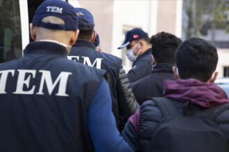 İstanbul'da Terör Operasyonu: DEAŞ ve El Kaide Şüphelisi 14 Kişi Gözaltına Alındı
