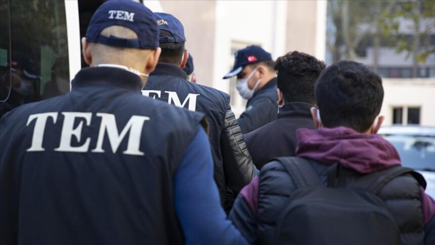 İstanbul'da Terör Operasyonu: DEAŞ ve El Kaide Şüphelisi 14 Kişi Gözaltına Alındı