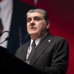 Beşiktaş'ta Serdal Adalı Dönemi: Olağanüstü Genel Kurulda Güven Tazelendi