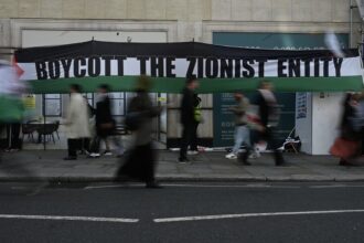 Londra'da Dev Filistin'e Destek Yürüyüşü: Yüz Binler Gazze İçin Bir Araya Geldi