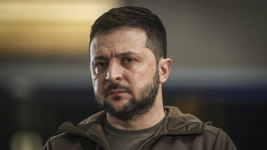 Zelenskiy'den Kritik Karar: Rus Petrol Rafinerilerine Saldırılar Yeniden Başlıyor
