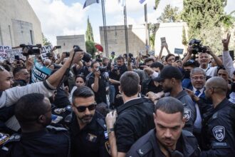 İsrail Yüksek Mahkemesi'nden Seçim Yasağı Kararına İptal