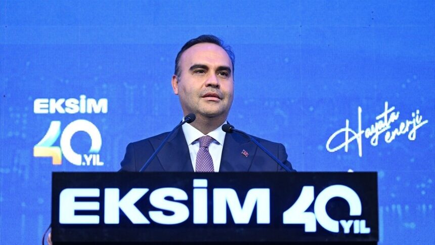 Bakan Kacır'dan Açıklama: Türkiye Siyasi ve Ekonomik İstikrarla İlerliyor
