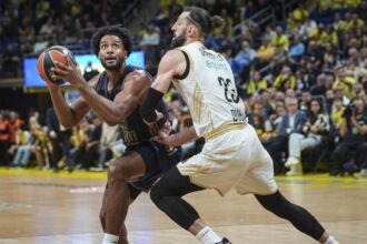 Fenerbahçe Beko, EuroLeague'de Dubai Basketbol'u Geçerek Galibiyet Serisini Sürdürdü