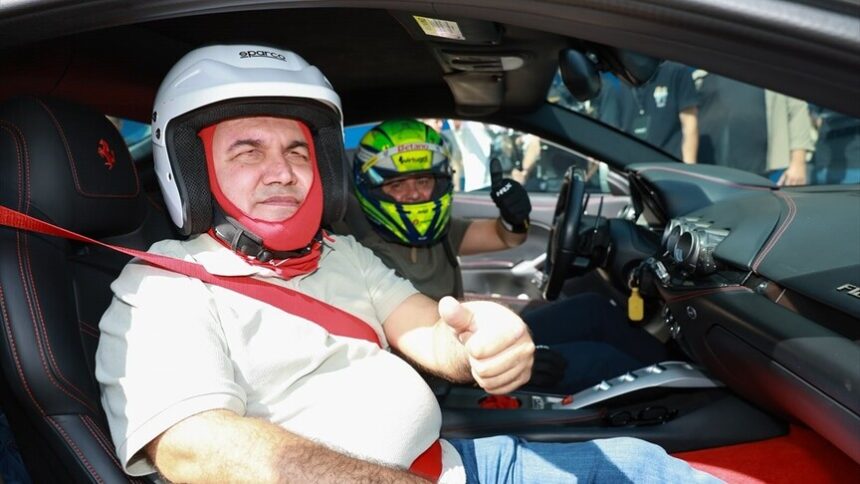 Felipe Massa İstanbul Park'ta Anlamlı Sürüş: Görme Engelli Levent Karadöl ile Piste Çıktı