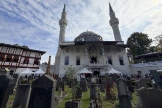 Almanya'da 'Açık Cami Günü': Toplumsal Diyalog İçin Kapılar Aralandı