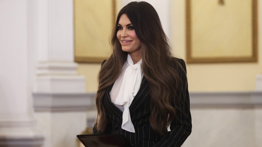 ABD'nin Atina Büyükelçisi Kimberly Guilfoyle Hakkında İstifa Kararı