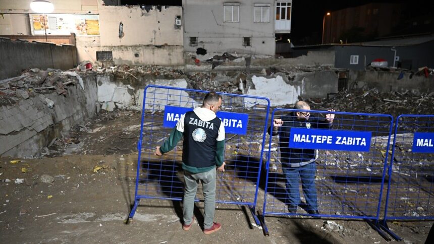 Maltepe'de 5 kişinin hayatını kaybettiği binada enkaz kaldırma çalışmaları sona erdi