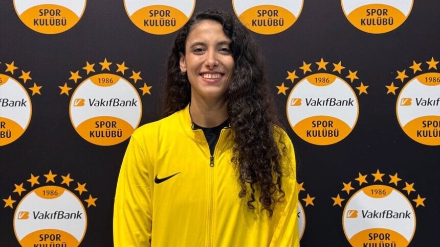 VakıfBanklı Deniz Uyanık'tan Milli Takım Değerlendirmesi: İlkler Kariyerim İçin Dönüm Noktası