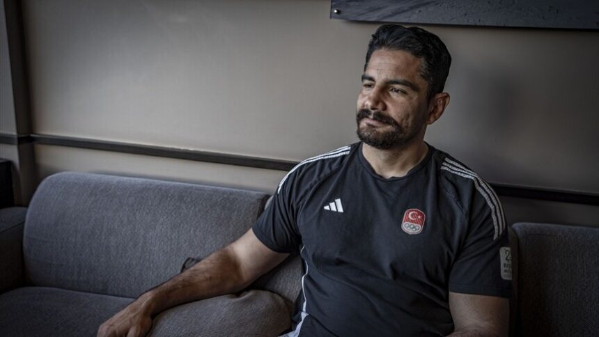 Taha Akgül ve Rıza Kayaalp'ten Dizi Seti Deneyimi: Türk Güreşi Ekranlara Taşındı
