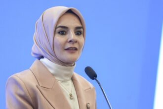 Bakan Göktaş'tan İki Milletvekili Hakkında Suç Duyurusu