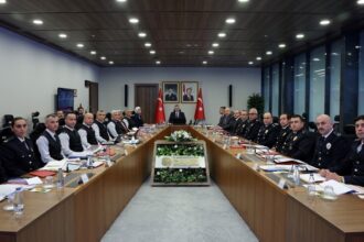 İçişleri Bakanlığı'nda Kritik Asayiş Zirvesi: Güvenlik Stratejileri Masaya Yatırıldı