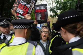 Londra'da Üniversite Öğrencileri ve İsrail Yanlısı Gruplar Arasında Gerginlik