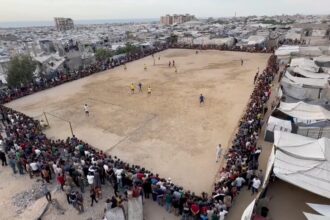 Gazze'de Yıkımın Ortasında Futbol Umudu: Çadır Kentte Dostluk Maçı