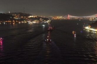 İstanbul Boğazı'nda Gemi Trafiği Tanker Arızası Nedeniyle Durduruldu